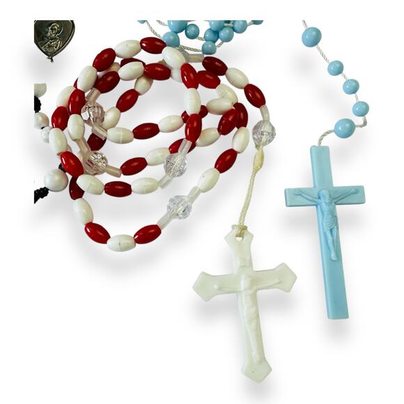 Rosary Lot  Vintage Plastic Prayer Beads  Religious Collectible Crucifix Set - Picture 4 of 6